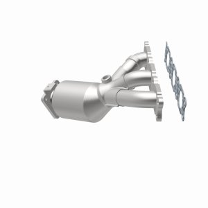 Volvo XC90 Catalytic Converter - Magnaflow - OEM Grade Manifold - `07-`10
