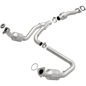Chevrolet Express Performance Exhaust - Underbody - Magnaflow - OEM Grade Direct-Fit Catalytic Converter - `09-`14