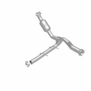 Ford F-150 Catalytic Converter - Underbody - Magnaflow - OEM Grade Direct-Fit - Stainless Steel - `11-`14