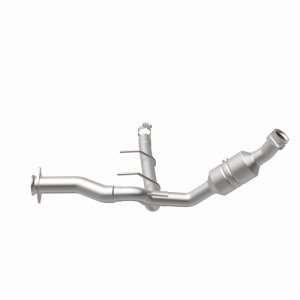 Ford F-150 Catalytic Converter - Underbody - Magnaflow - OEM Grade Direct-Fit - Stainless Steel - `11-`14