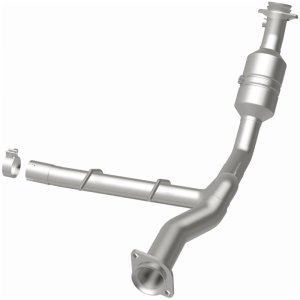 Ford F-150 Catalytic Converter - Underbody - Magnaflow - OEM Grade Direct-Fit - Stainless Steel - `11-`14