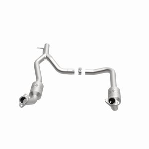 Ford E-150 Catalytic Converter - Underbody - Magnaflow - Direct Fit - `09-`14