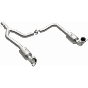 Ford E-150 Catalytic Converter - Underbody - Magnaflow - Direct Fit - `09-`14