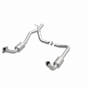 Ford E-150 Catalytic Converter - Underbody - Magnaflow - Direct Fit - `09-`14