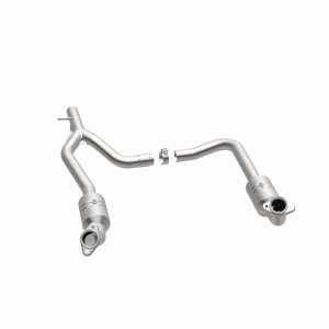 Ford E-150 Catalytic Converter - Underbody - Magnaflow - Direct Fit - `09-`14
