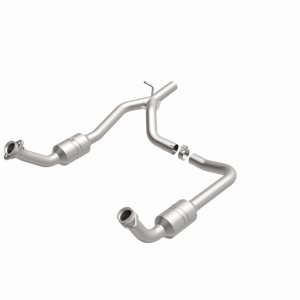Ford E-250 Catalytic Converter - Underbody - Magnaflow - Direct Fit - `09-`14