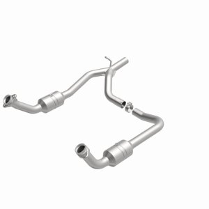Ford E-250 Catalytic Converter - Underbody - Magnaflow - Direct Fit - `09-`14