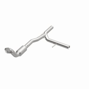 Ford F-150 Catalytic Converter - Passenger Side - Magnaflow - OEM Grade Direct-Fit - `05-`08