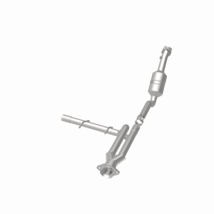 Ford F-150 Catalytic Converter - Underbody - Magnaflow - OEM Grade Direct-Fit - `11-`14