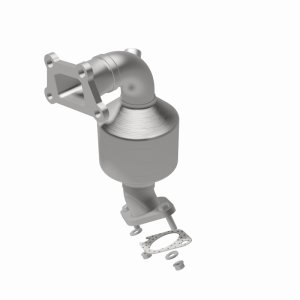 GMC Terrain Catalytic Converter - Underbody - Magnaflow - Direct-Fit, OEM Grade - `12-`17