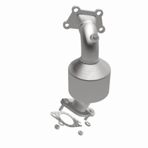 GMC Terrain Catalytic Converter - Underbody - Magnaflow - Direct-Fit, OEM Grade - `12-`17