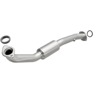 Toyota Highlander Catalytic Converter - Underbody - Magnaflow - Direct-Fit - `09-`12 Toyota Highlander Catalytic Converter - Underbody - Magnaflow - Direct-Fit - `09-`12