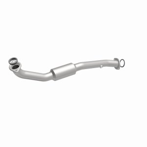Toyota Highlander Catalytic Converter - Underbody - Magnaflow - Direct-Fit - `09-`12 Toyota Highlander Catalytic Converter - Underbody - Magnaflow - Direct-Fit - `09-`12