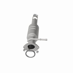 Toyota Highlander Catalytic Converter - Underbody - Magnaflow - Direct-Fit - `09-`13 Toyota Highlander Catalytic Converter - Underbody - Magnaflow - Direct-Fit - `09-`13