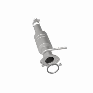 Toyota Highlander Catalytic Converter - Underbody - Magnaflow - Direct-Fit - `09-`13 Toyota Highlander Catalytic Converter - Underbody - Magnaflow - Direct-Fit - `09-`13