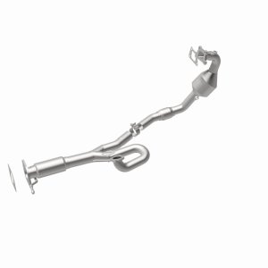 Cadillac SRX Catalytic Converter - Underbody - Magnaflow - OEM Grade Federal/EPA Compliant Direct-Fit - `10-`11