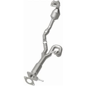 Saab 9-4X Catalytic Converter - Underbody - Magnaflow - OEM Grade Federal/EPA Compliant Direct-Fit - 2011