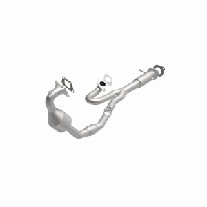 Saab 9-4X Catalytic Converter - Underbody - Magnaflow - OEM Grade Federal/EPA Compliant Direct-Fit - 2011