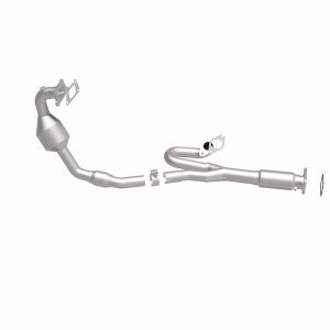 Saab 9-4X Catalytic Converter - Underbody - Magnaflow - OEM Grade Federal/EPA Compliant Direct-Fit - 2011