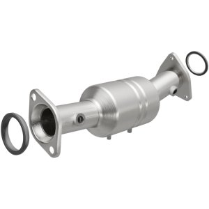 Mazda CX-7 Catalytic Converter - Underbody - Magnaflow - Direct Fit - `10-`12