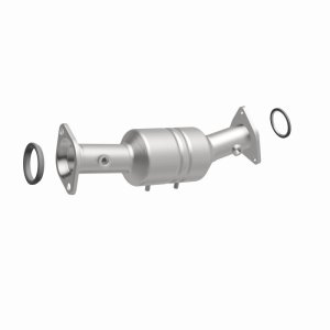 Mazda CX-7 Catalytic Converter - Underbody - Magnaflow - Direct Fit - `10-`12