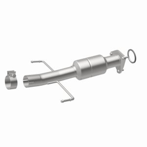 Mazda CX-7 Catalytic Converter - Underbody - Magnaflow - Direct-Fit - `10-`12