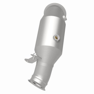 BMW 3 Series Performance Exhaust - Underbody - Magnaflow - Direct Fit Catalytic Converter - 2014