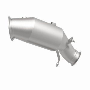 BMW 3 Series Performance Exhaust - Underbody - Magnaflow - Direct Fit Catalytic Converter - 2014