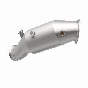 BMW 3 Series Performance Exhaust - Underbody - Magnaflow - Direct Fit Catalytic Converter - 2014