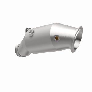 BMW 3 Series Performance Exhaust - Underbody - Magnaflow - Direct Fit Catalytic Converter - 2014