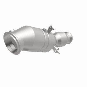BMW 4 Series Catalytic Converter - Underbody - Magnaflow - OEM Grade Direct-Fit - 2016