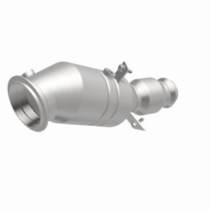 BMW 4 Series Catalytic Converter - Underbody - Magnaflow - OEM Grade Direct-Fit - 2016