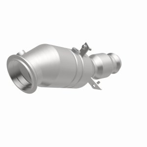BMW 4 Series Catalytic Converter - Underbody - Magnaflow - OEM Grade Direct-Fit - 2016