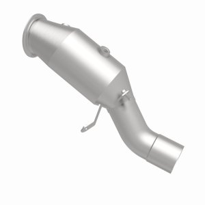 BMW X6 Catalytic Converter - Front - Magnaflow - OEM Grade Direct-Fit, Closed-Coupled, Federal/EPA Compliant - `15-`19