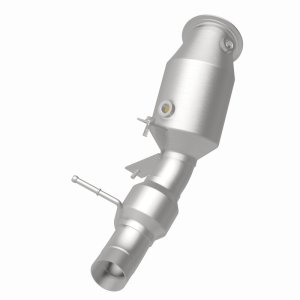BMW 5 Series Catalytic Converter - Magnaflow - OEM Grade Direct-Fit, Closed-Coupled, Federal/EPA Compliant - `12-`16