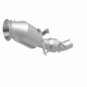 BMW 528 Catalytic Converter - Magnaflow - OEM Grade Direct-Fit, Closed-Coupled, Federal/EPA Compliant - `12-`16