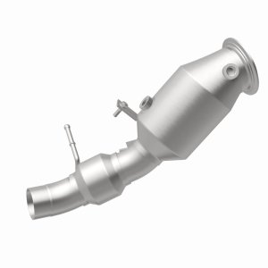 BMW 528 Catalytic Converter - Magnaflow - OEM Grade Direct-Fit, Closed-Coupled, Federal/EPA Compliant - `12-`16