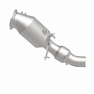BMW 528 Catalytic Converter - Magnaflow - OEM Grade Direct-Fit, Closed-Coupled, Federal/EPA Compliant - `12-`16
