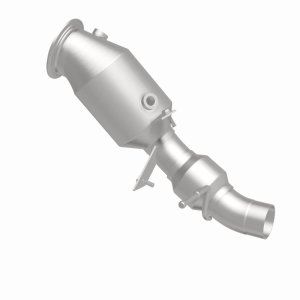 BMW 528 Catalytic Converter - Magnaflow - OEM Grade Direct-Fit, Closed-Coupled, Federal/EPA Compliant - `12-`16