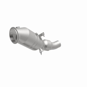 BMW 3 Series Catalytic Converter - Magnaflow - OEM Grade Direct-Fit - `12-`16