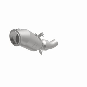 BMW 3 Series Catalytic Converter - Magnaflow - OEM Grade Direct-Fit - `12-`16