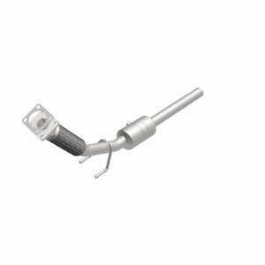 Volkswagen Jetta Catalytic Converter - Magnaflow - OEM Grade Direct-Fit - `11-`15