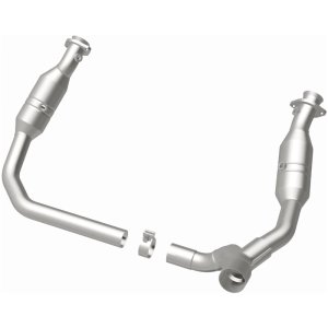 Dodge Ram Catalytic Converter - Magnaflow - OEM Grade Direct-Fit - `06-`08
