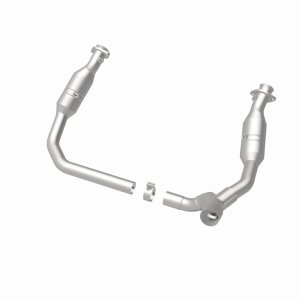 Dodge Ram Catalytic Converter - Magnaflow - OEM Grade Direct-Fit - `06-`08