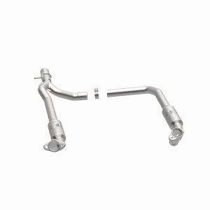Ford E-150 Catalytic Converter - Underbody - Magnaflow - Direct Fit - `09-`12