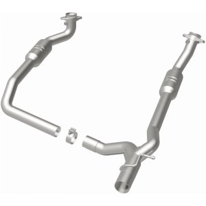 Ford E-250 Catalytic Converter - Underbody - Magnaflow - Direct Fit - `09-`14