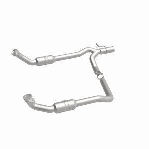 Ford E-350 Catalytic Converter - Underbody - Magnaflow - Direct Fit - `09-`16