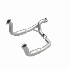 Ford F-350 Super Duty Catalytic Converter - Magnaflow - OEM Grade Direct-Fit - MagnaFlow - `11-`17