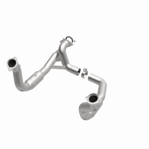 Ford F-350 Super Duty Catalytic Converter - Magnaflow - OEM Grade Direct-Fit - MagnaFlow - `11-`17