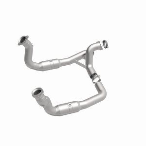 Ford F-350 Super Duty Catalytic Converter - Magnaflow - OEM Grade Direct-Fit - MagnaFlow - `11-`17